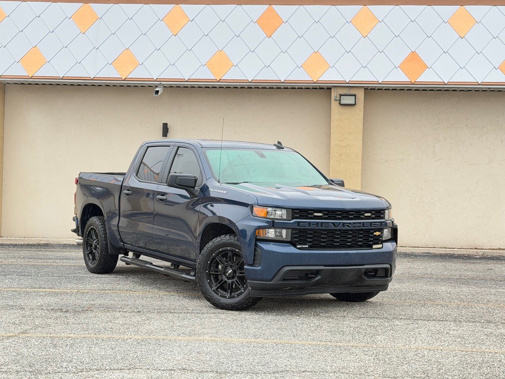 2019 Chevrolet Silverado 1500 Image 2