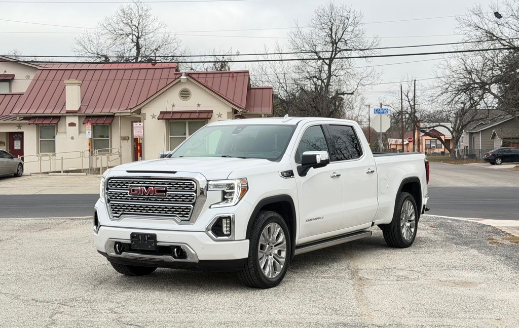 2021 GMC Sierra Image 2