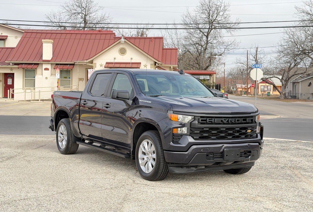 2022 Chevrolet Silverado 1500 Image 2