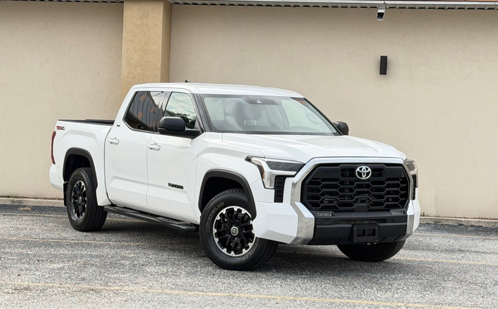 2022 Toyota Tundra Image 3