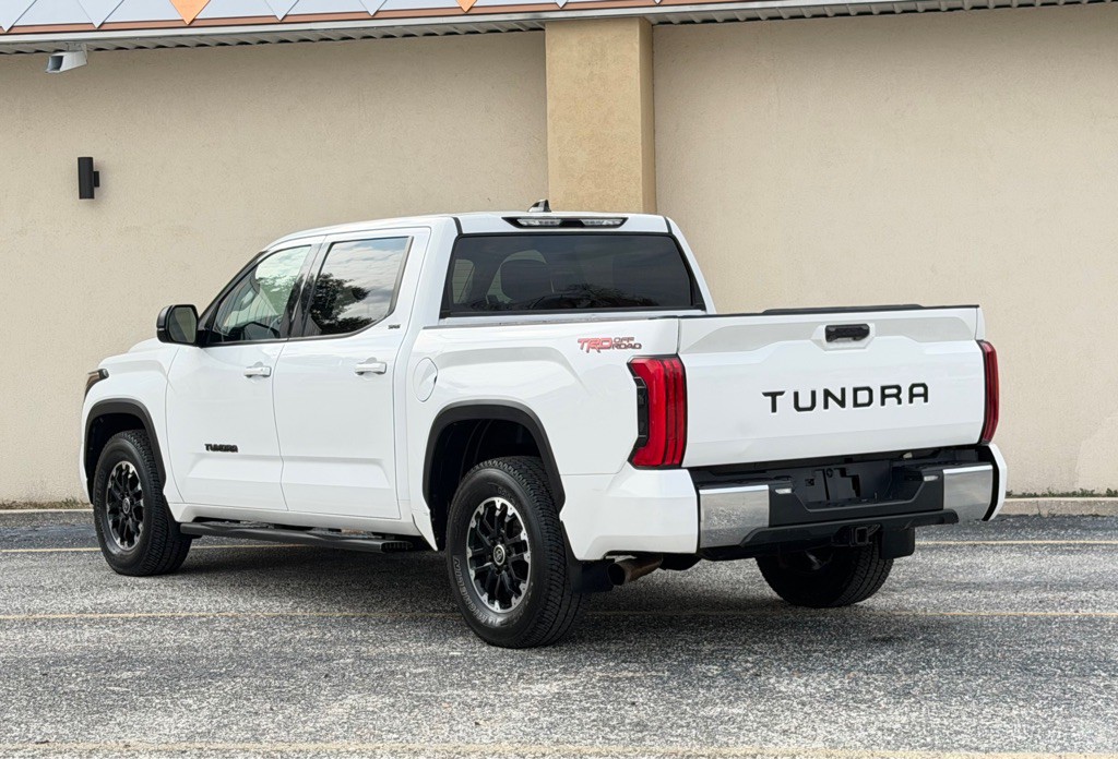2022 Toyota Tundra Image 6