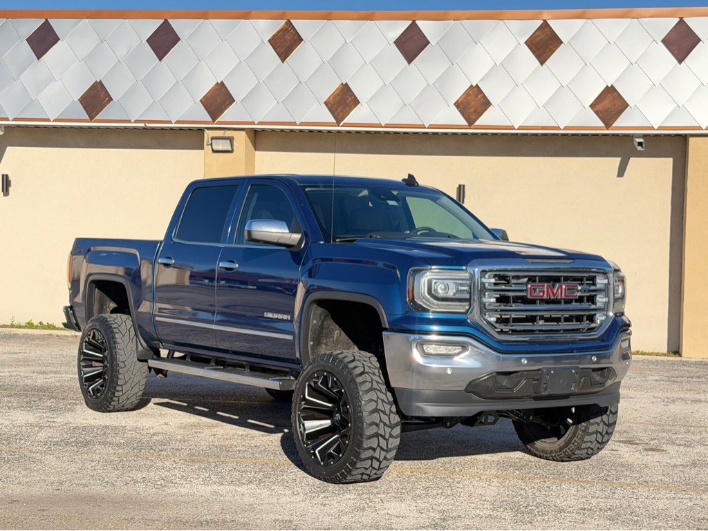 2018 GMC Sierra Image 1