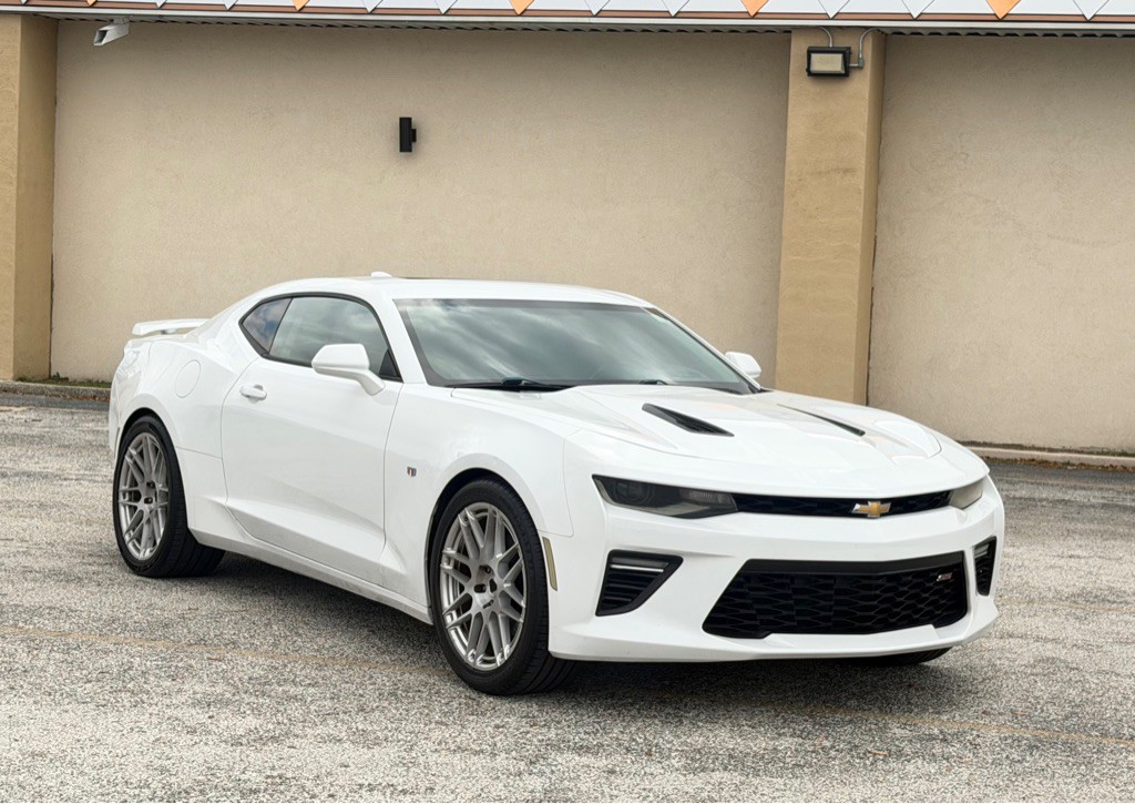 2016 Chevrolet Camaro Image 3