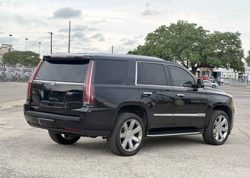 2018 Cadillac Escalade Image 5