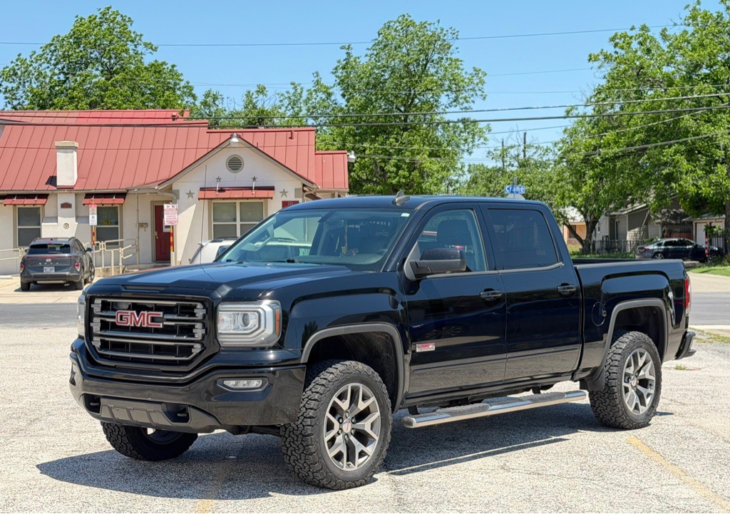2017 GMC Sierra Image 4