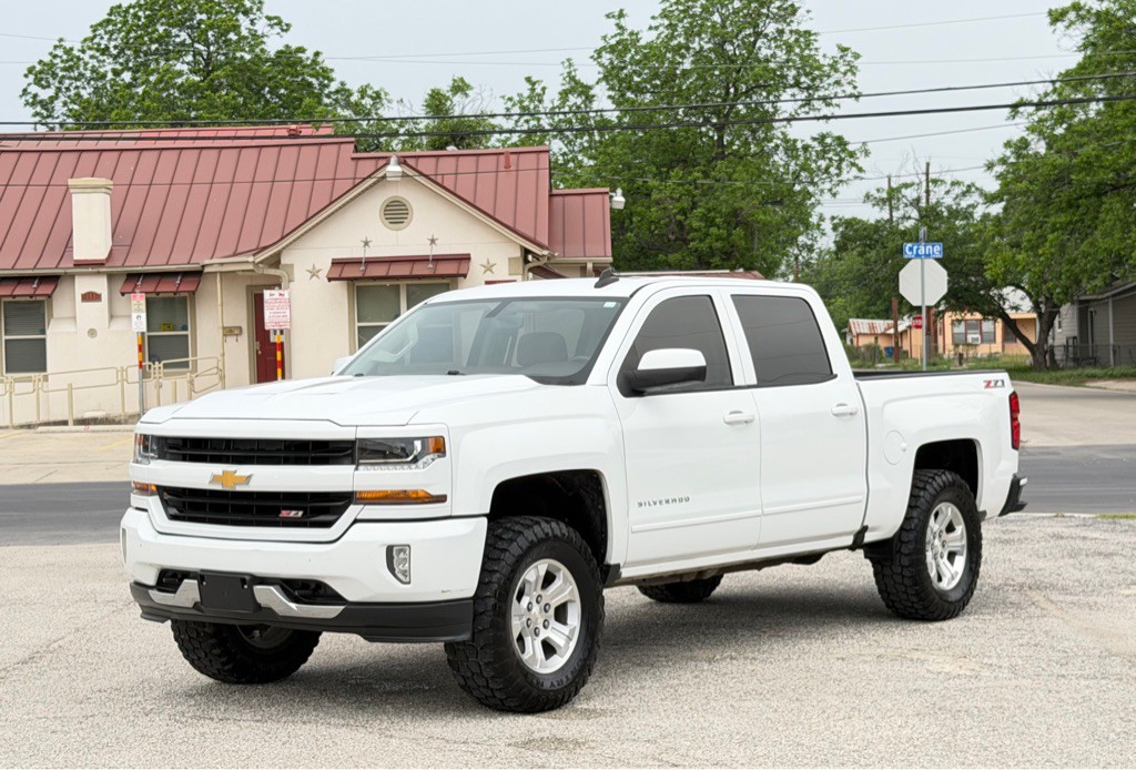 2016 Chevrolet Silverado 1500 Image 2