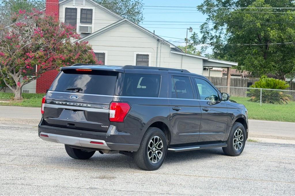 2022 Ford Expedition Image 6