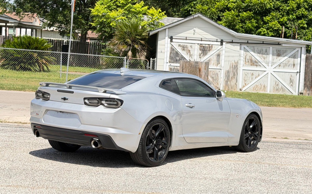 2019 Chevrolet Camaro Image 6