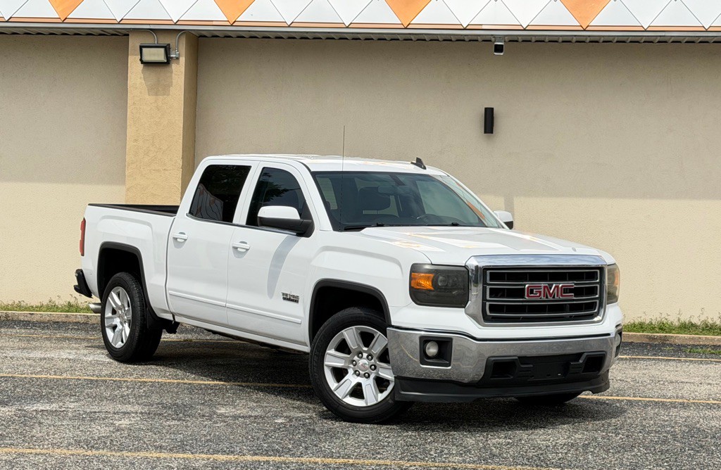 2015 GMC Sierra Image 2