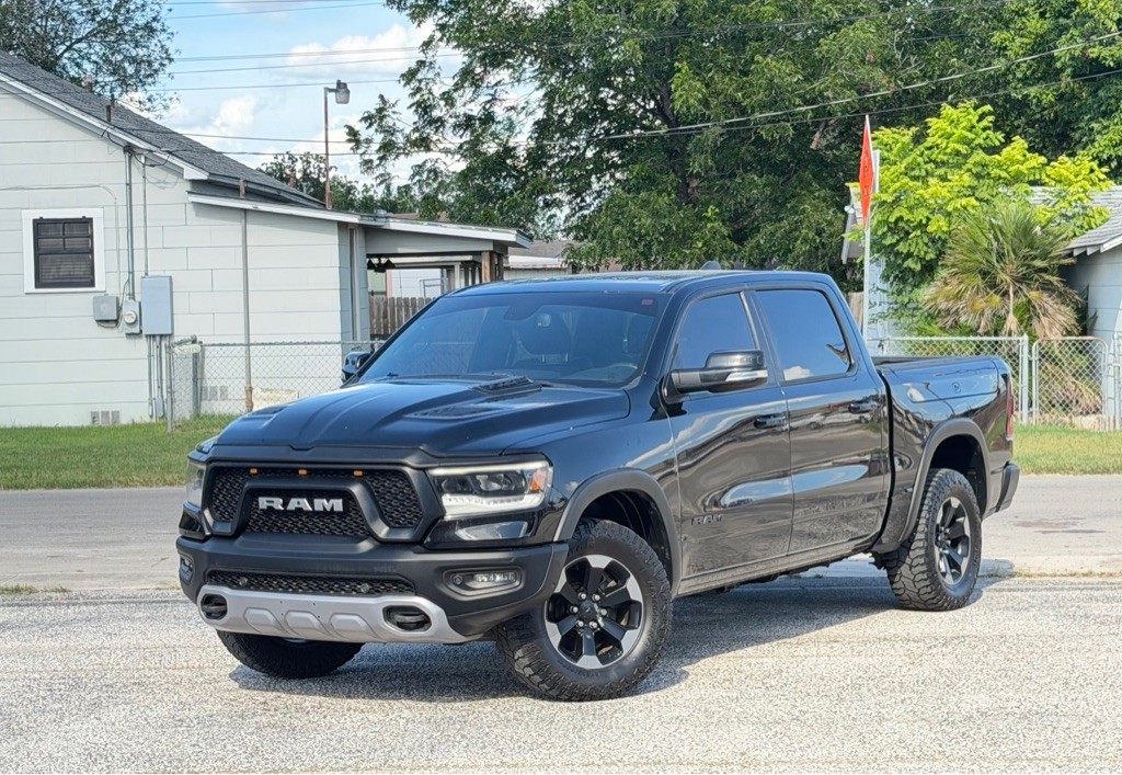 2019 RAM 1500 Image 3
