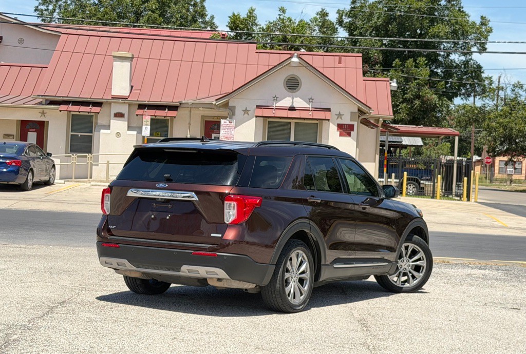 2020 Ford Explorer Image 6