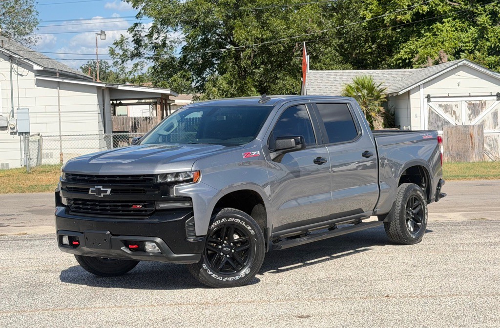 2021 Chevrolet Silverado 1500 Image 2