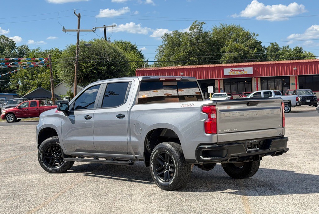 2021 Chevrolet Silverado 1500 Image 3