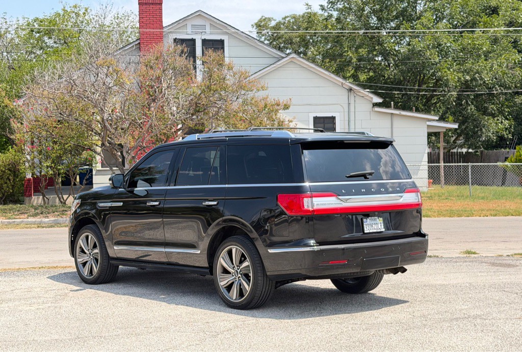 2019 Lincoln Navigator Image 5