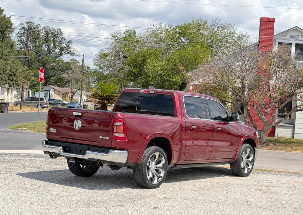 2019 RAM 1500 Image 3