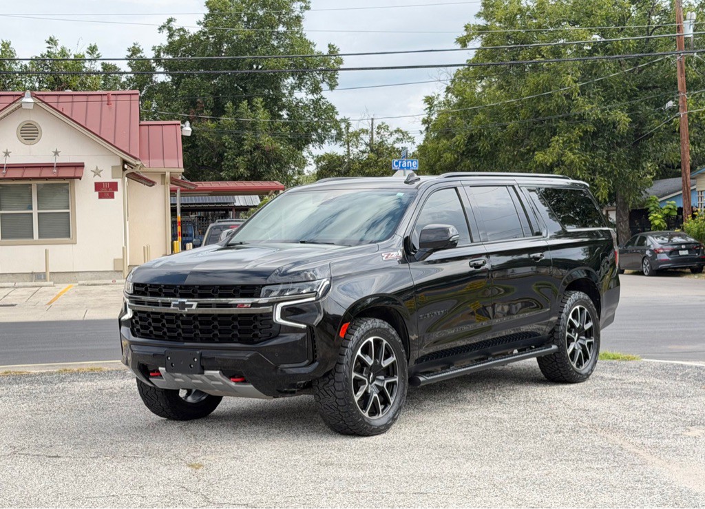 2021 Chevrolet Suburban Image 4