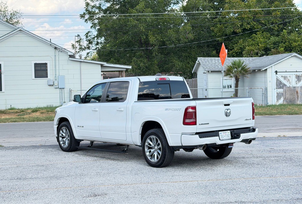 2021 RAM 1500 Image 3