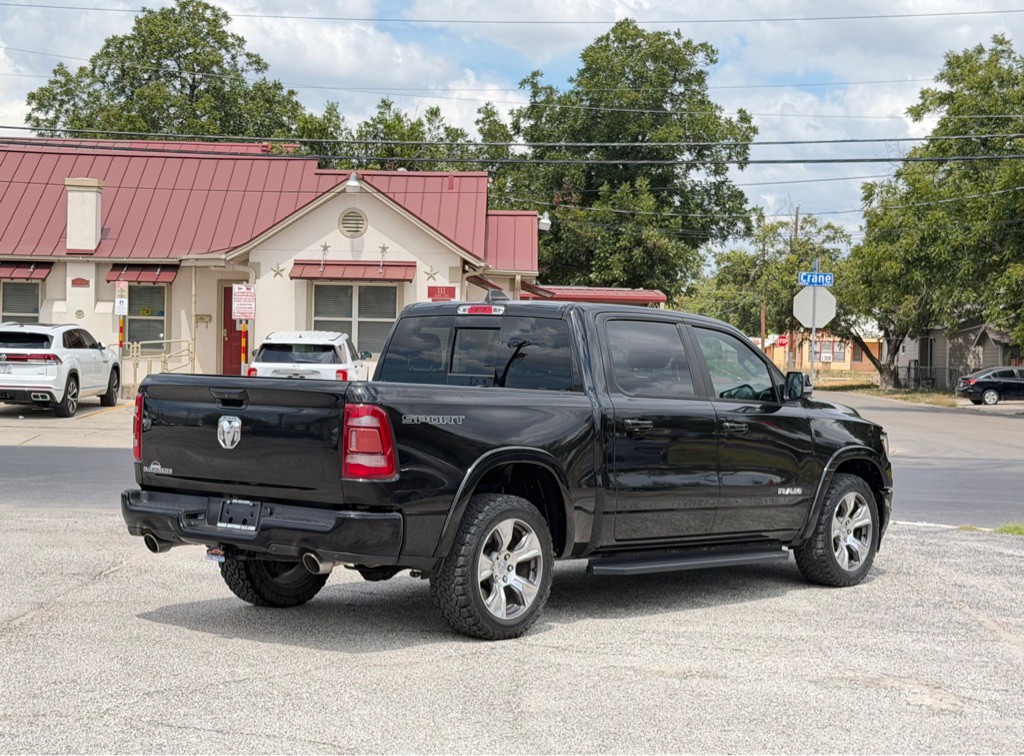 2020 RAM 1500 Image 3