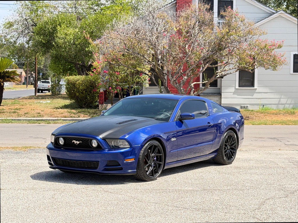 2013 Ford Mustang Image 3
