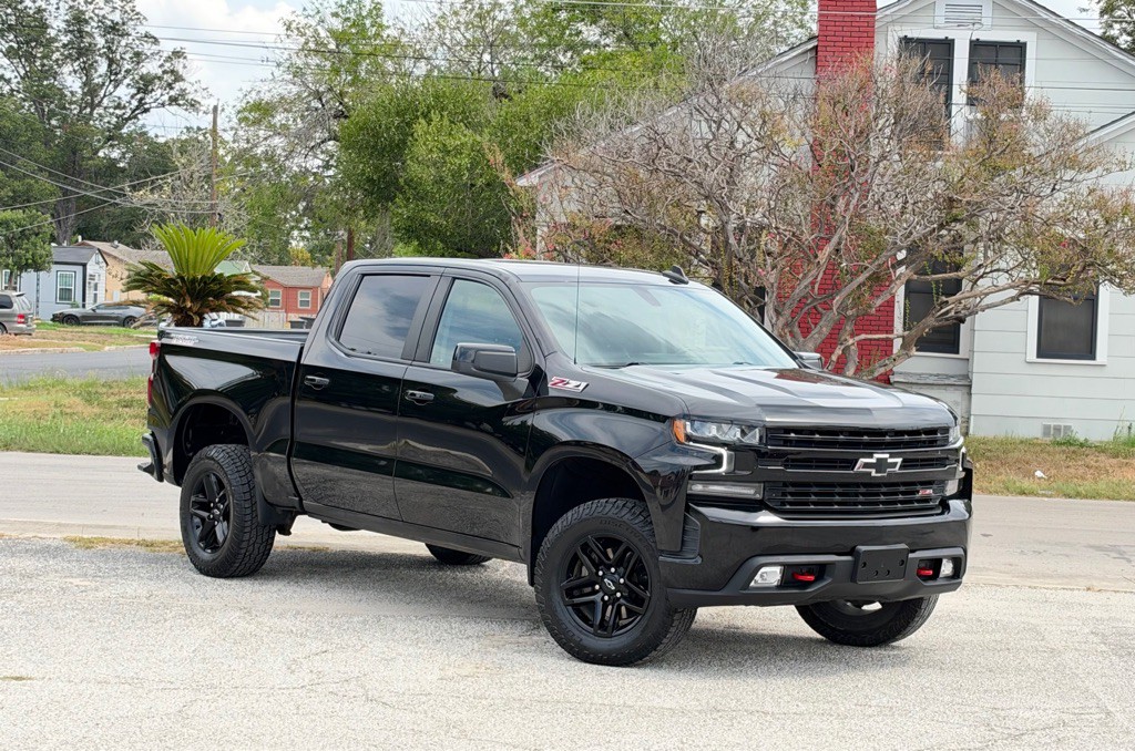 2021 Chevrolet Silverado 1500 Image 3