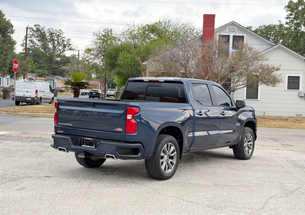 2021 Chevrolet Silverado 1500 Image 3