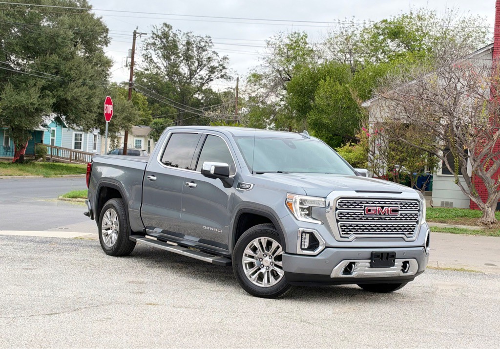 2021 GMC Sierra Image 2