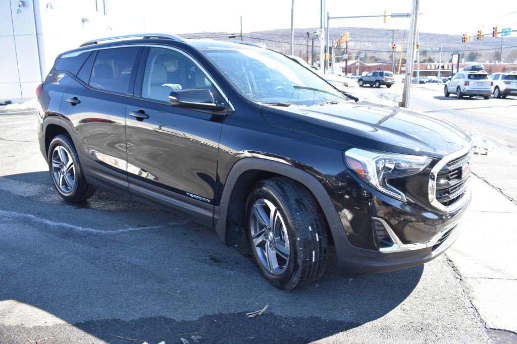 2020 GMC Terrain Image 1