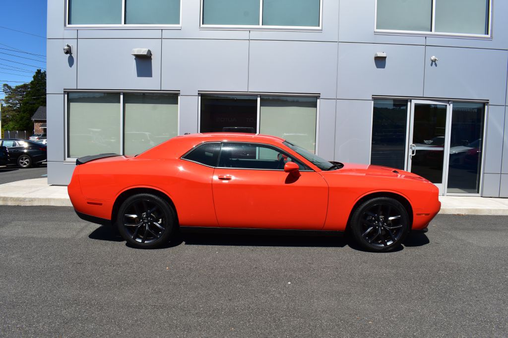 2023 Dodge Challenger Image 3