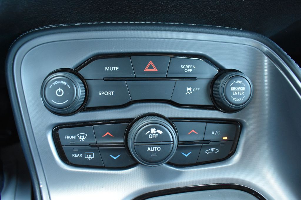 2023 Dodge Challenger Image 19
