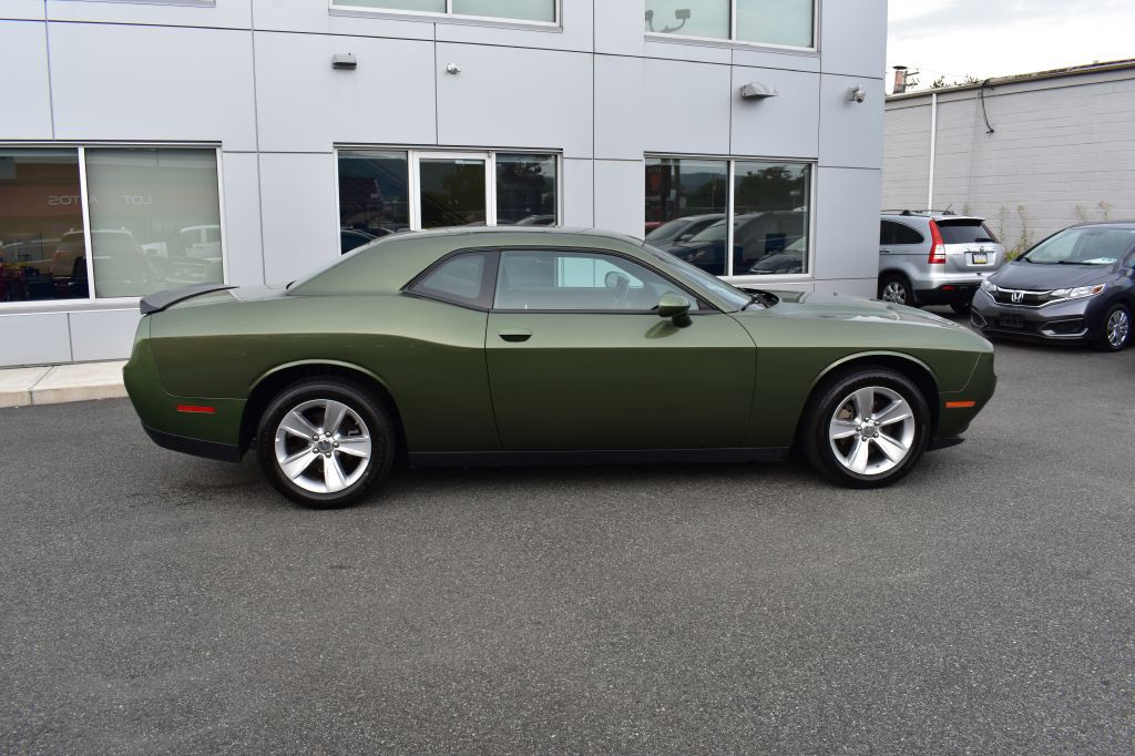 2023 Dodge Challenger Image 3