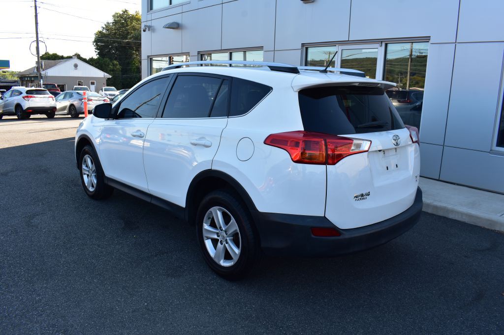 2013 Toyota Rav4 Image 8