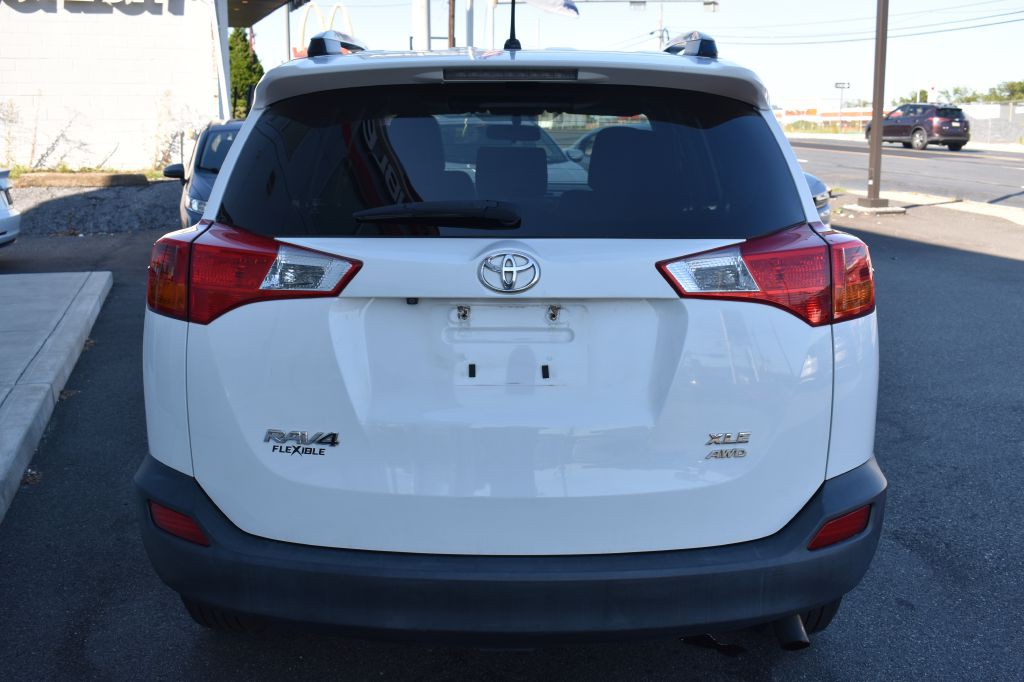 2013 Toyota Rav4 Image 9
