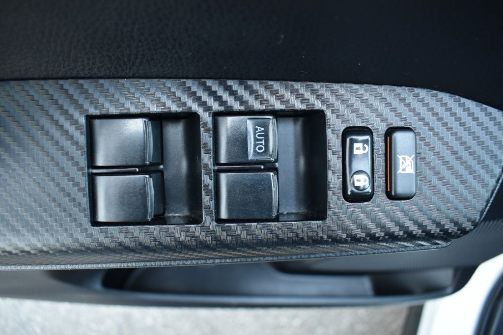 2013 Toyota Rav4 Image 23