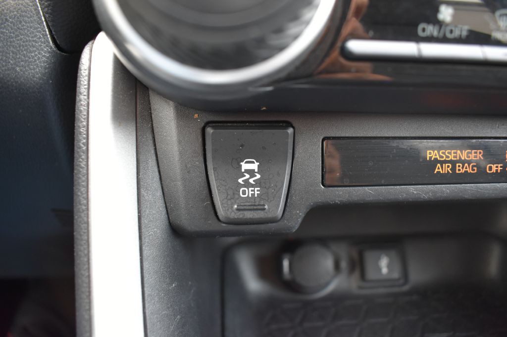 2020 Toyota Rav4 Image 24