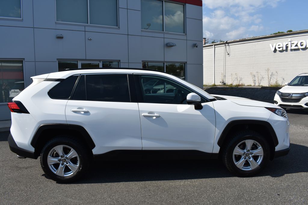 2021 Toyota Rav4 Image 3