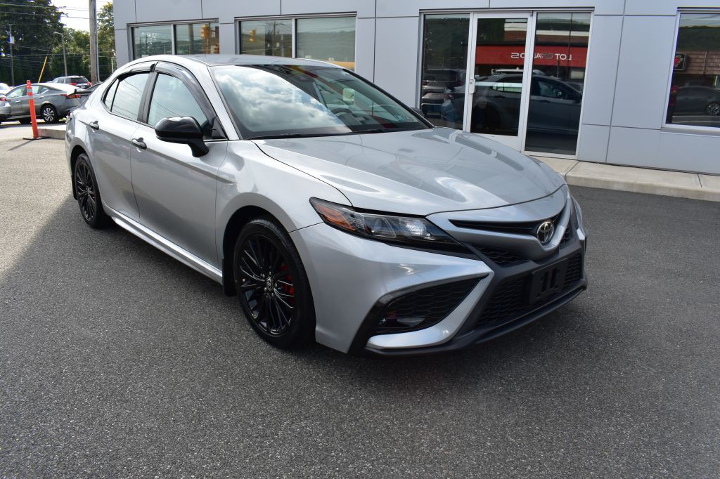 2021 Toyota Camry Image 3
