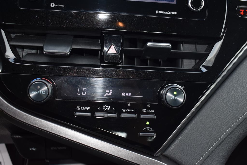 2021 Toyota Camry Image 11