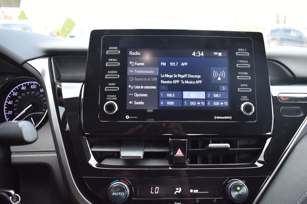 2021 Toyota Camry Image 14