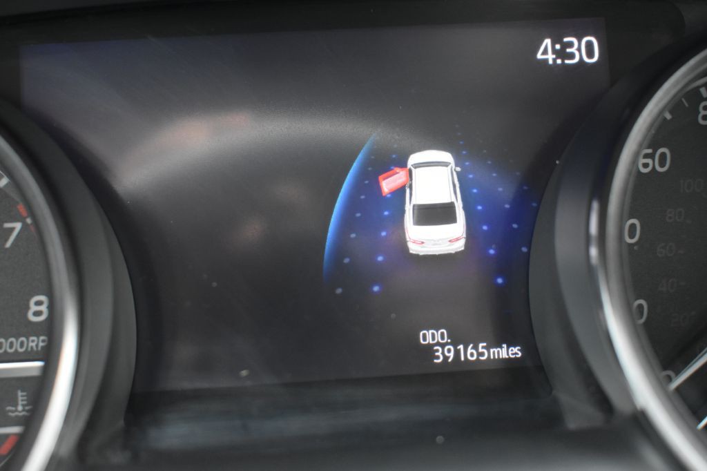 2021 Toyota Camry Image 17