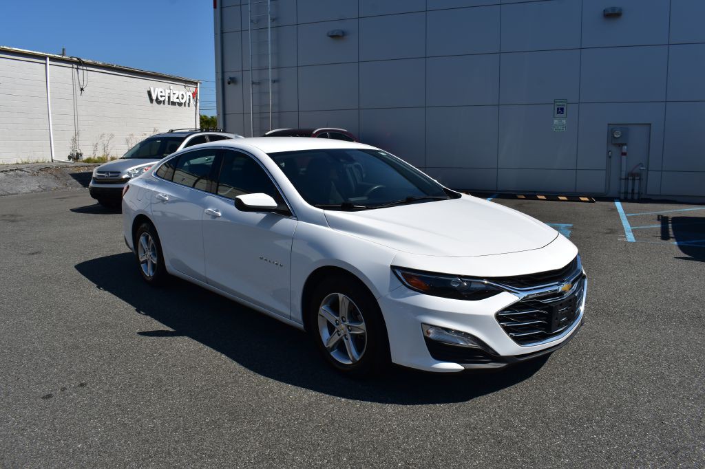2023 Chevrolet Malibu Image 4