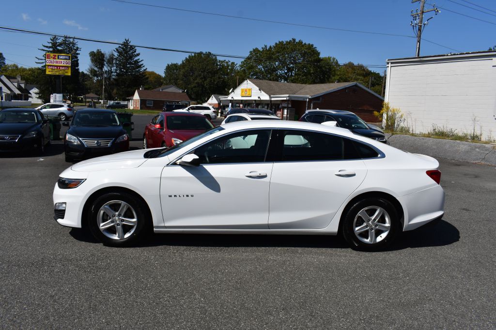 2023 Chevrolet Malibu Image 6