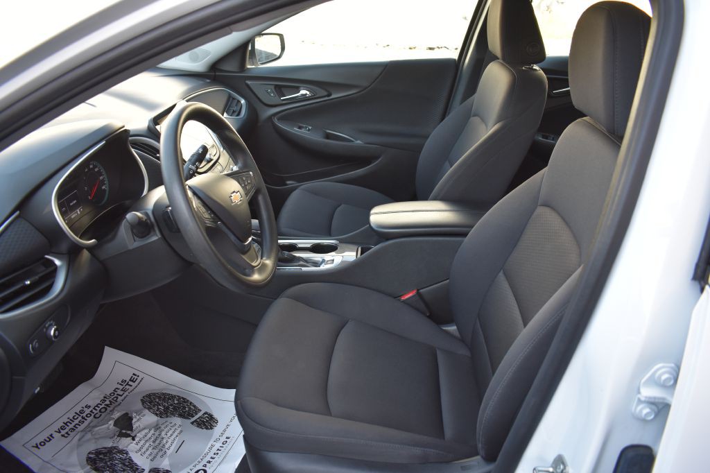 2023 Chevrolet Malibu Image 14
