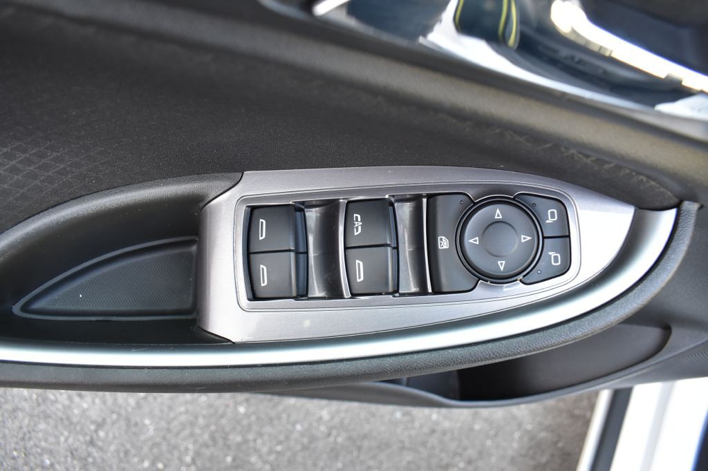 2023 Chevrolet Malibu Image 28