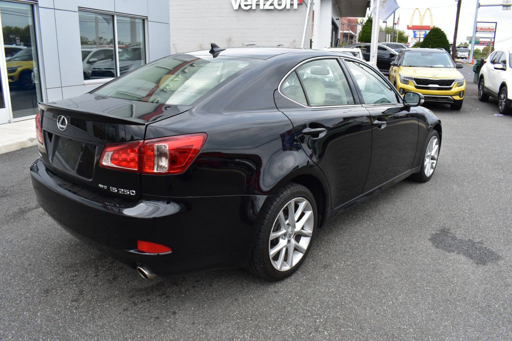 2013 Lexus IS 250 Image 5