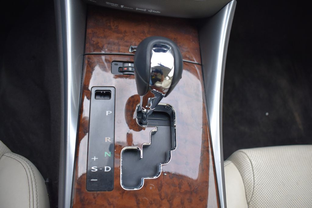 2013 Lexus IS 250 Image 17