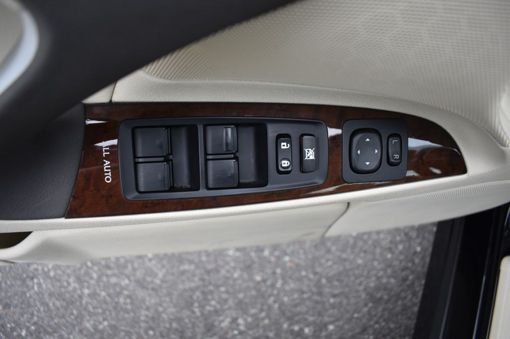 2013 Lexus IS 250 Image 25