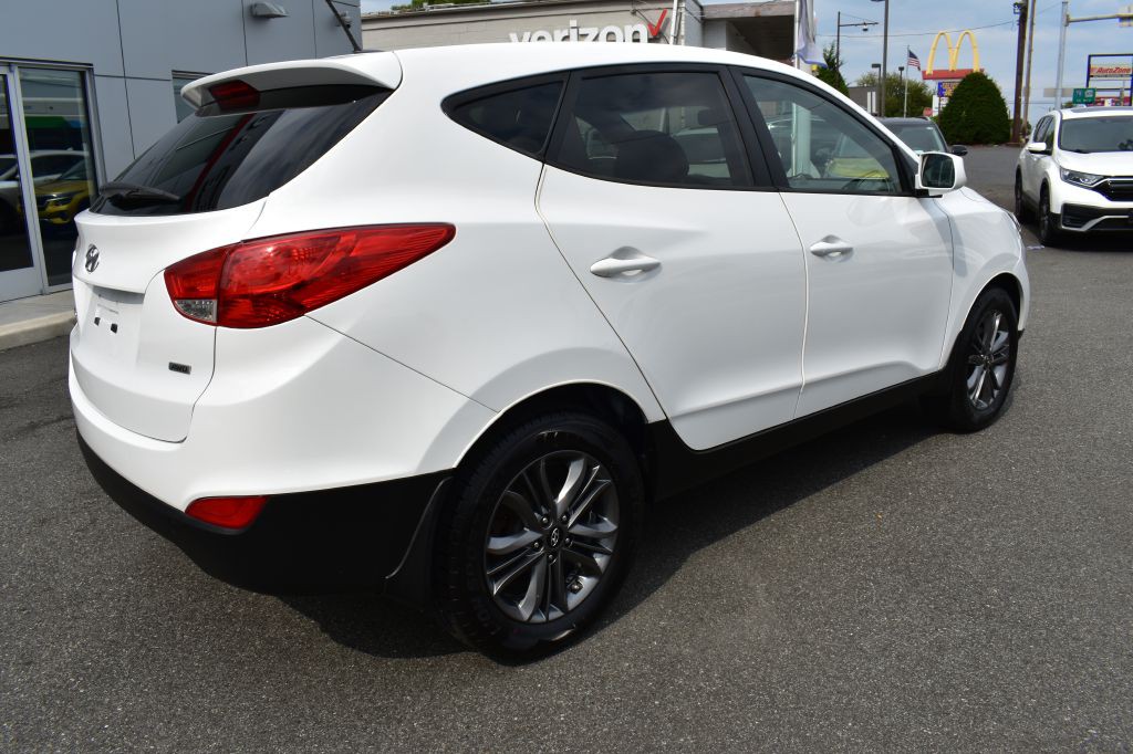 2015 Hyundai Tucson Image 8