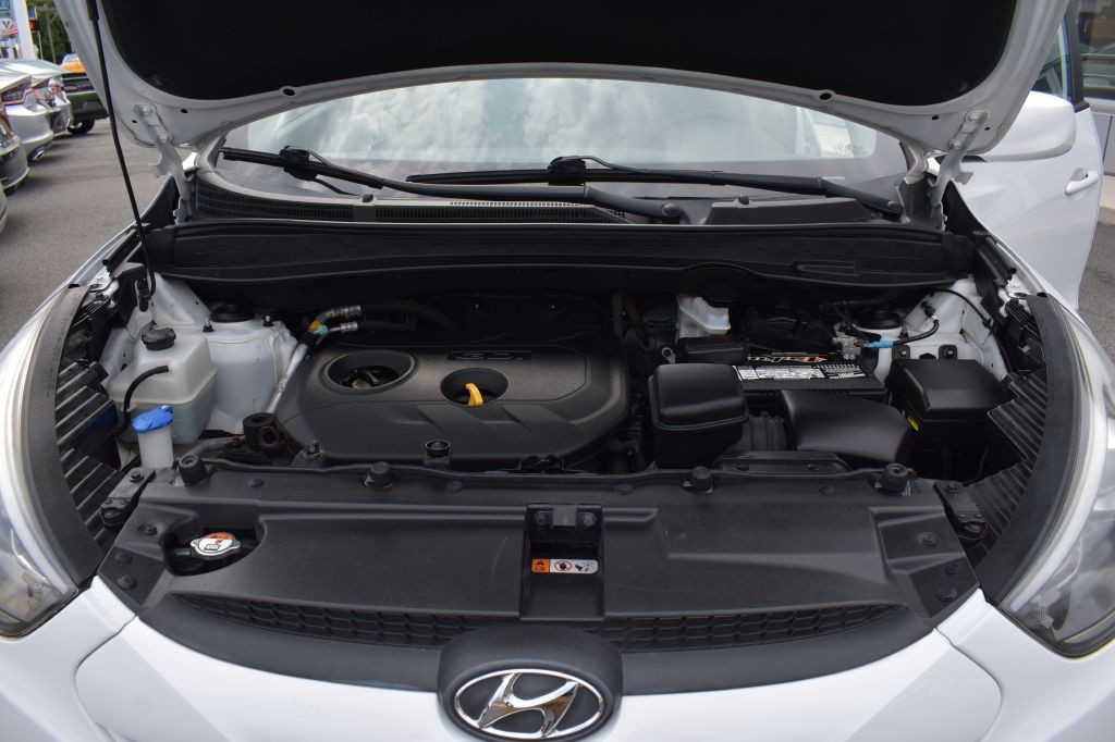 2015 Hyundai Tucson Image 10