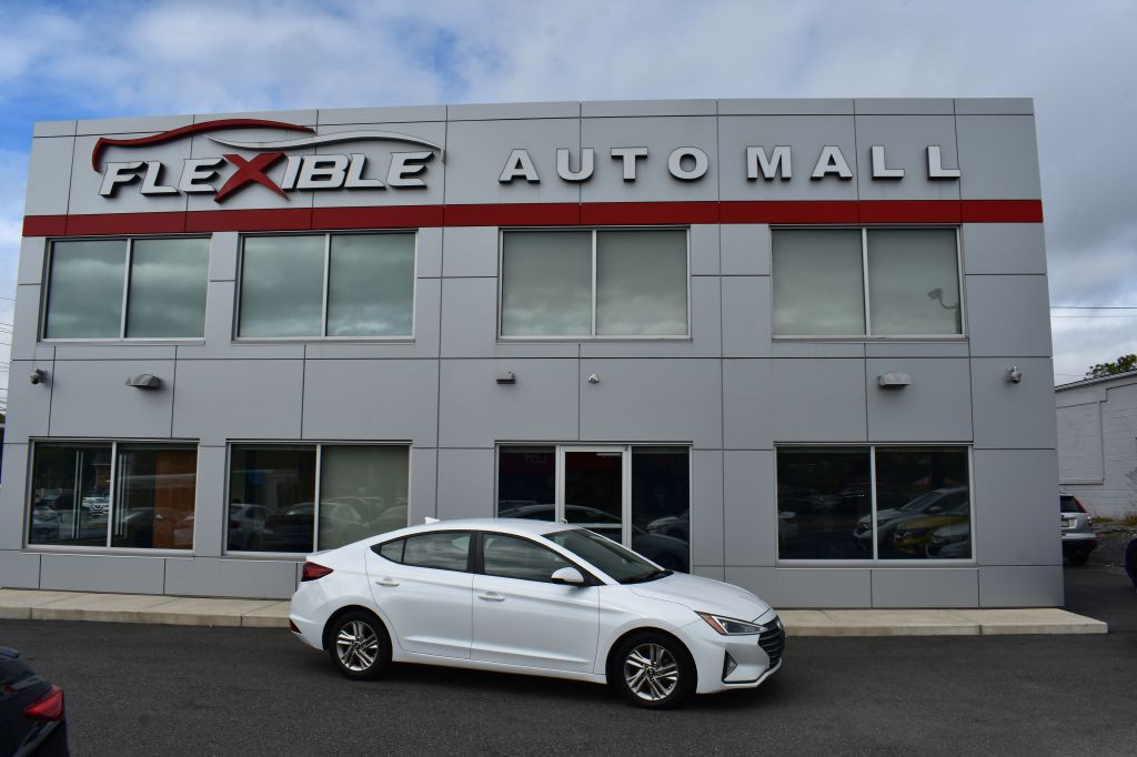 2019 Hyundai Elantra Image 1