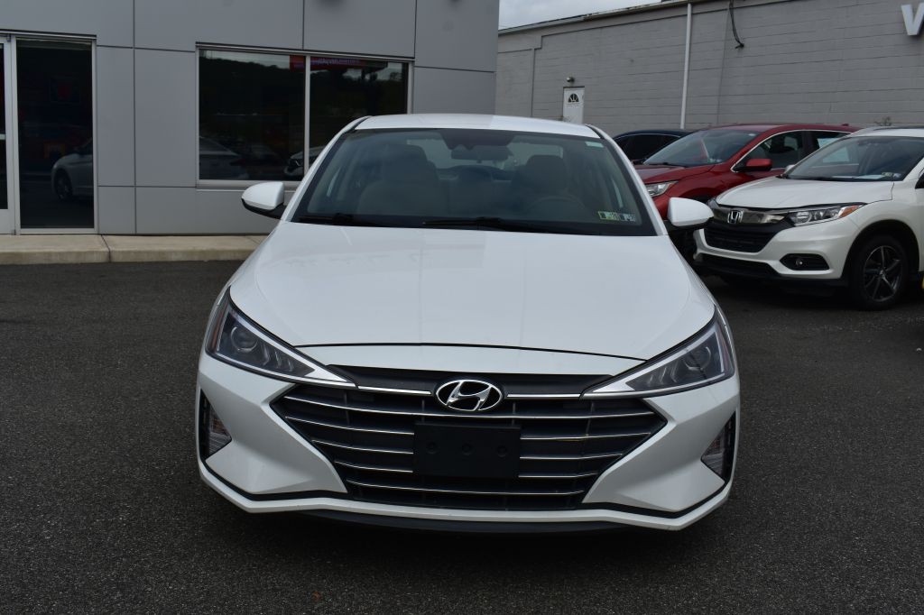2019 Hyundai Elantra Image 2
